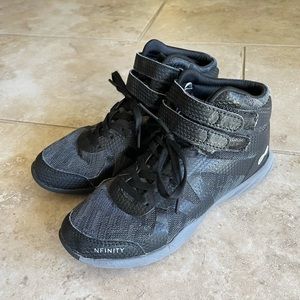 Nfinity Beast cheer shoes size 4